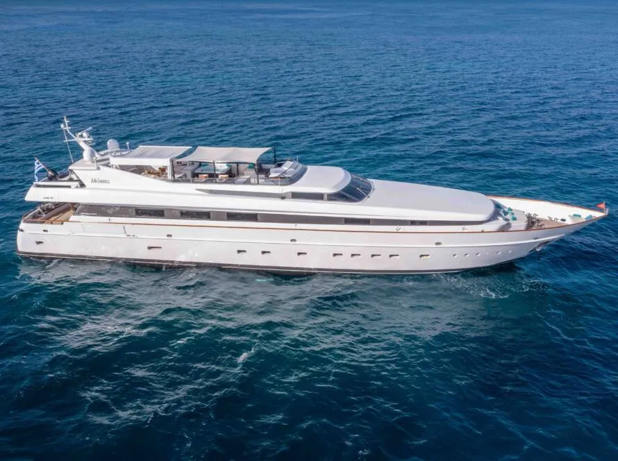 M/Y Mobius