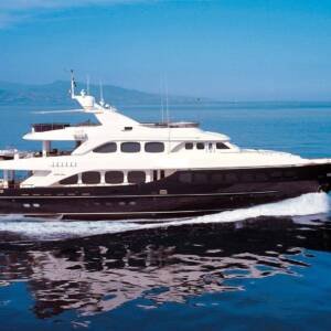 M/Y MONDOMARINE 132