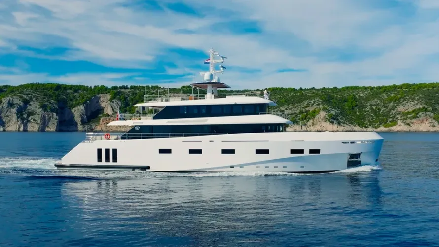 M/Y Renata